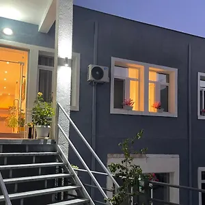 Deni's 3*, Sarande Albania